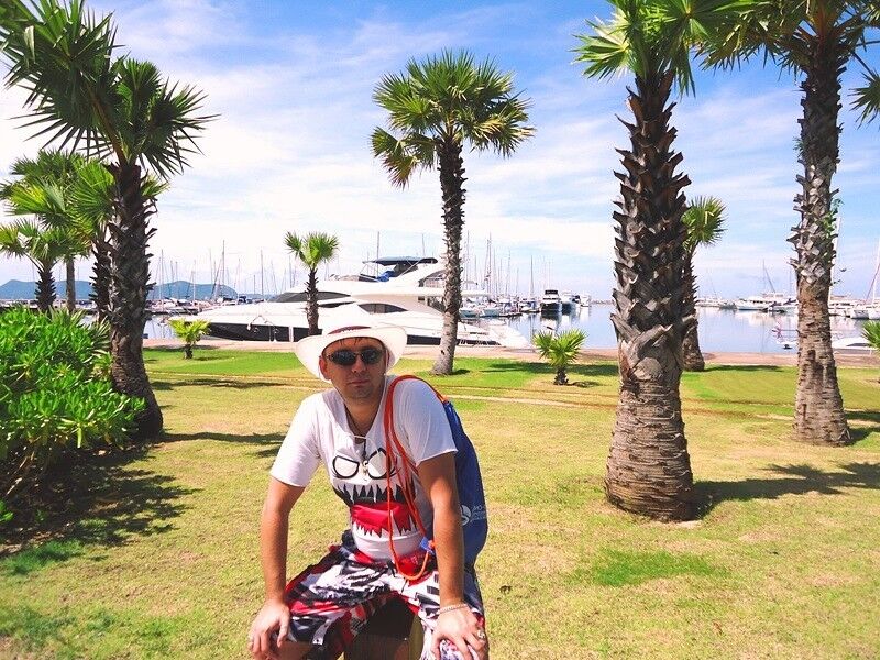  ,   Leo, 40 ,   , 