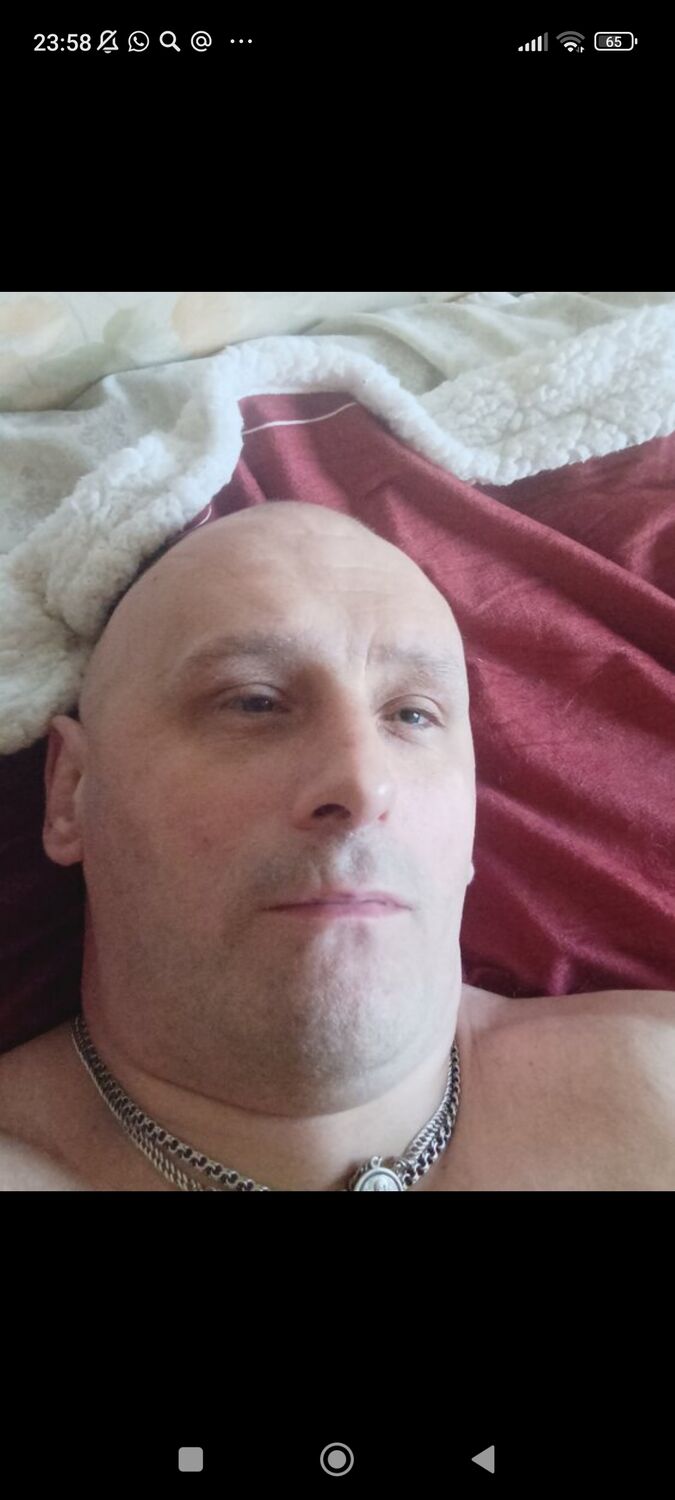  52143964  , 45 ,    