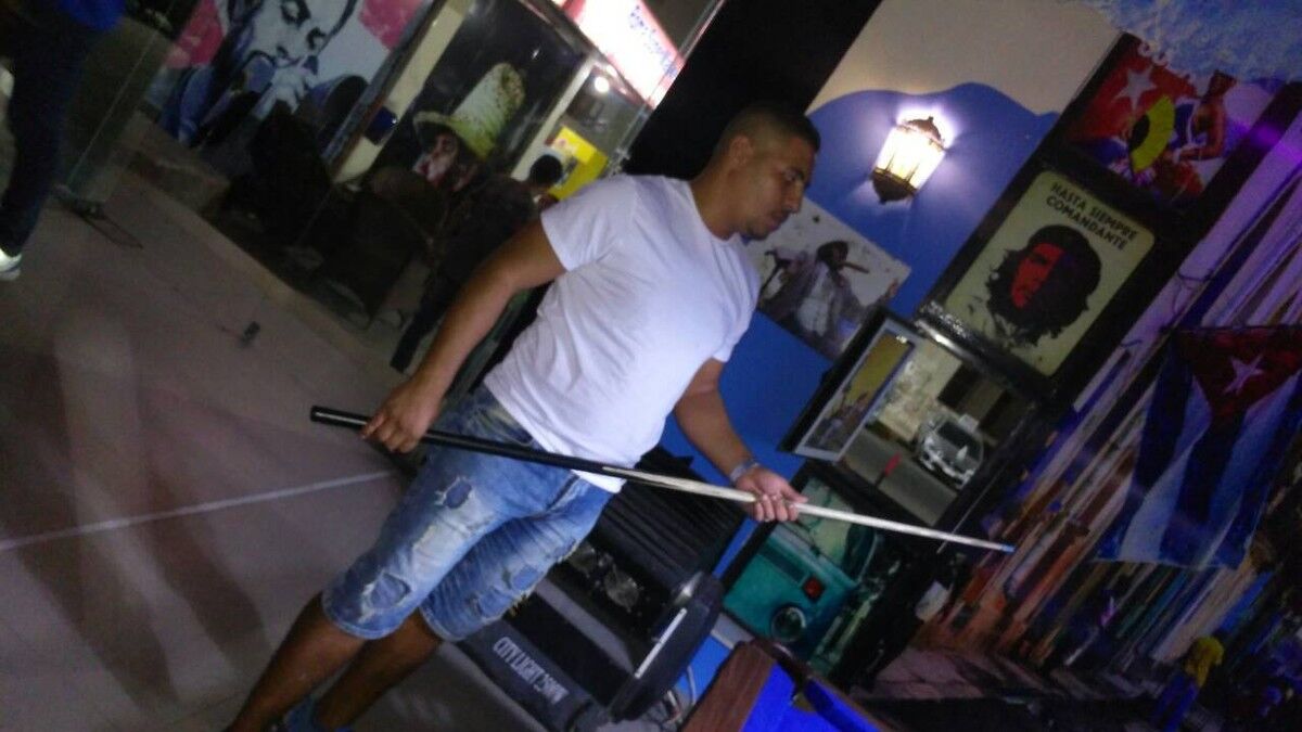  ,   Hosamtayson, 37 ,   ,   , c 