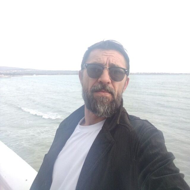  ,   Alex, 48 ,   ,   
