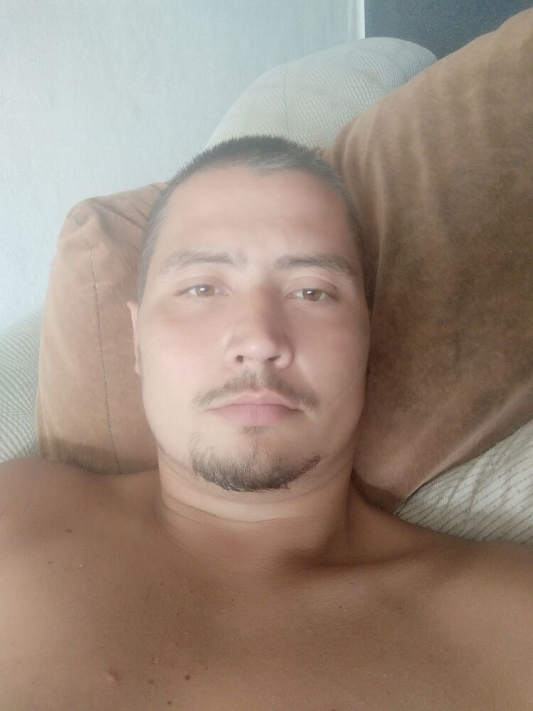  43939424  Makcim, 36 ,    