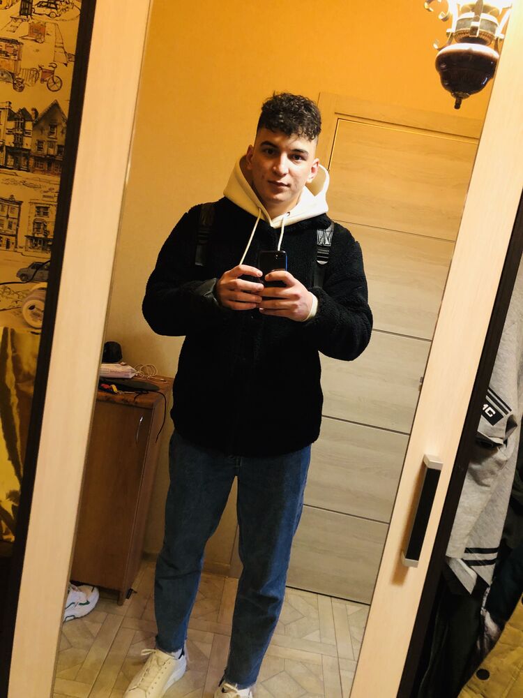  33794244  , 28 ,    -