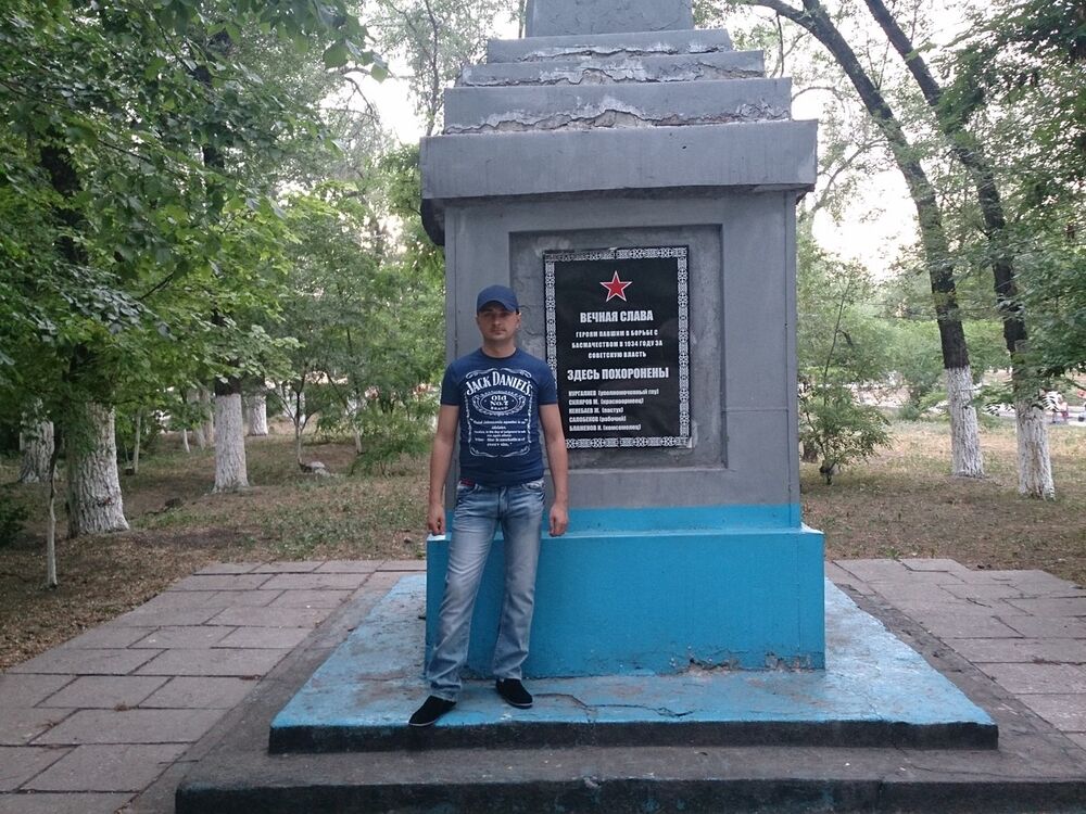  4526204  Sereshgka, 38 ,    