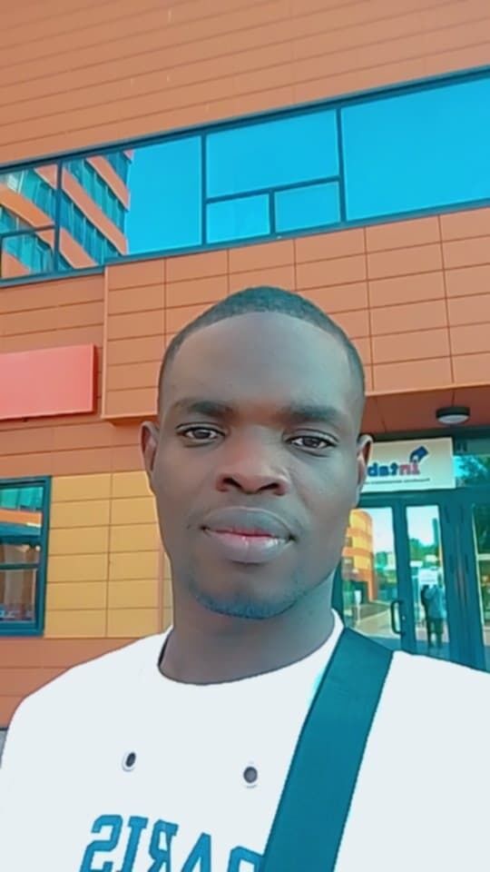  54605414  Rodrigue, 34 ,    