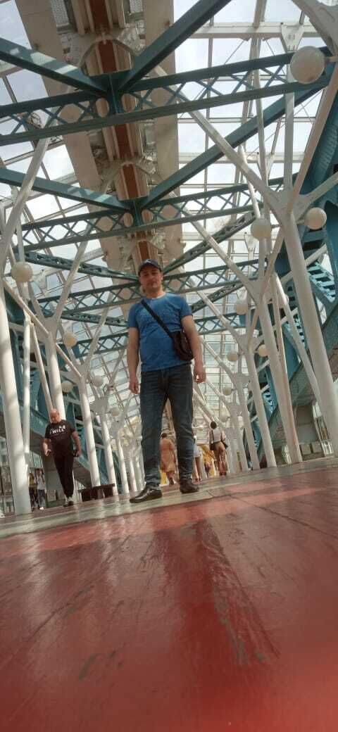  36896714  Jon, 40 ,    