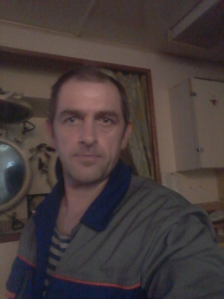  15851354  Slava, 46 ,    -