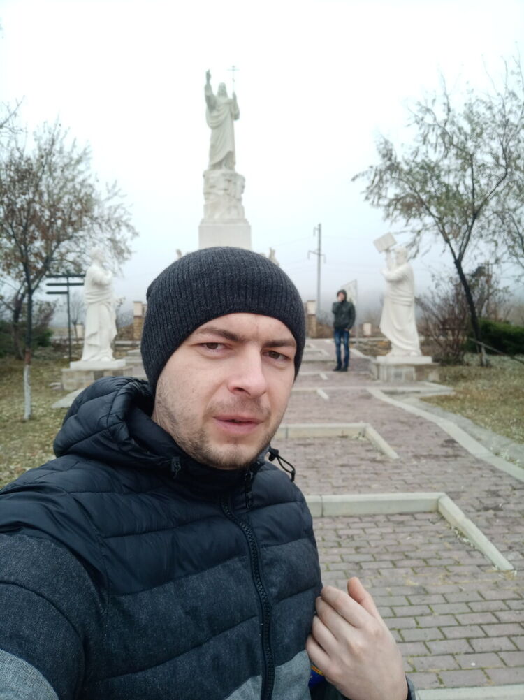  22125944  Miha, 34 ,    