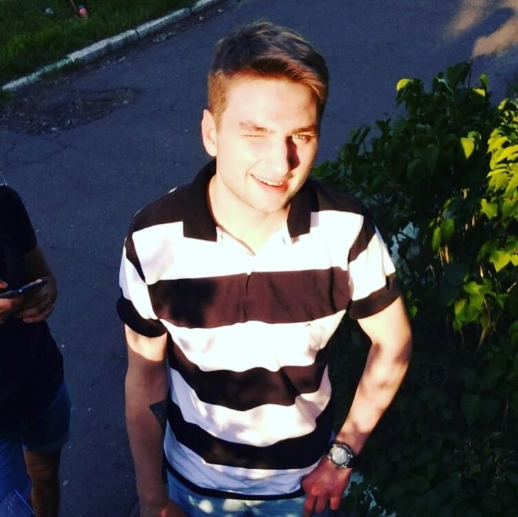  16404804  Vlad, 27 ,    