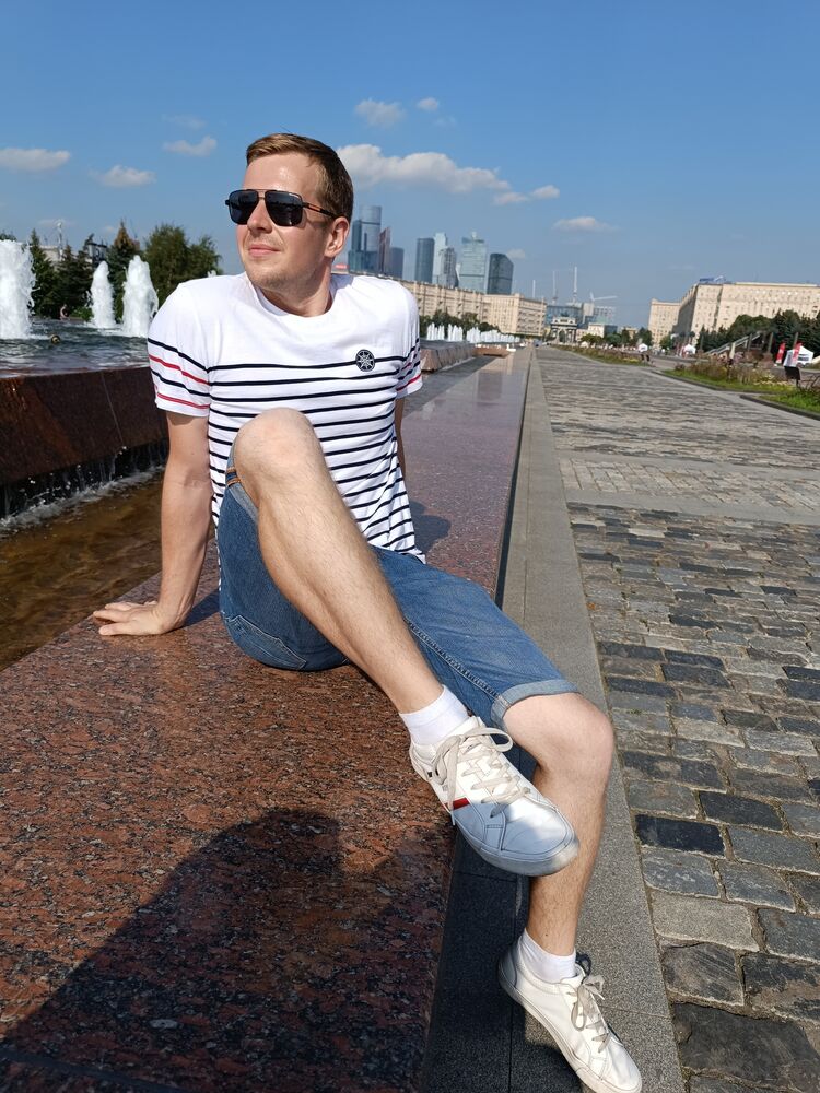  37468614  Nikolay, 31 ,    