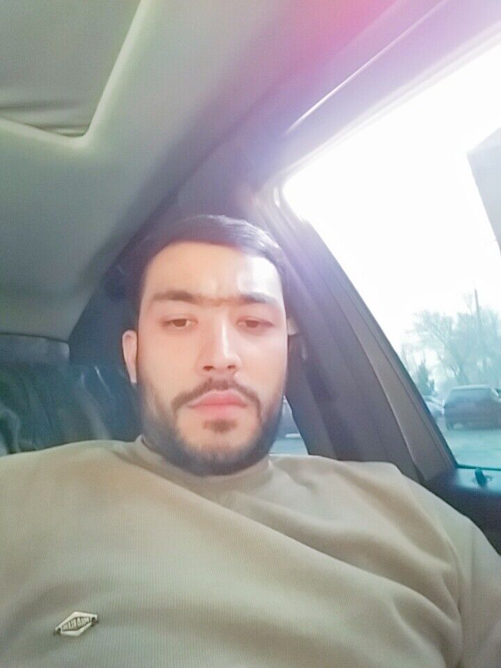  11812434  Akmal, 34 ,    