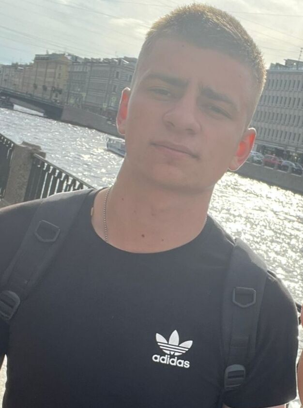  28431674  , 24 ,    -