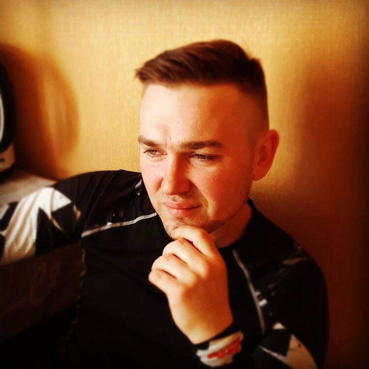  16560554  Andrew, 38 ,    Landskrona