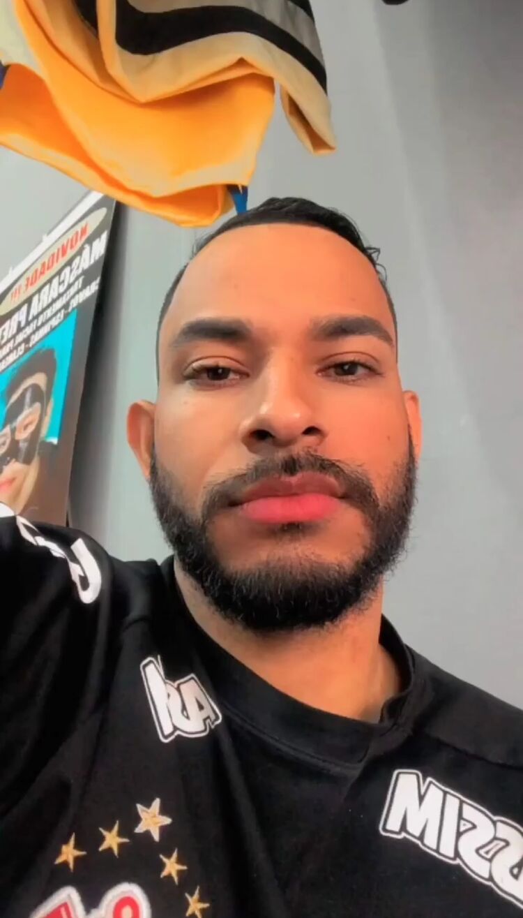  -,   Kaique, 32 ,   ,   