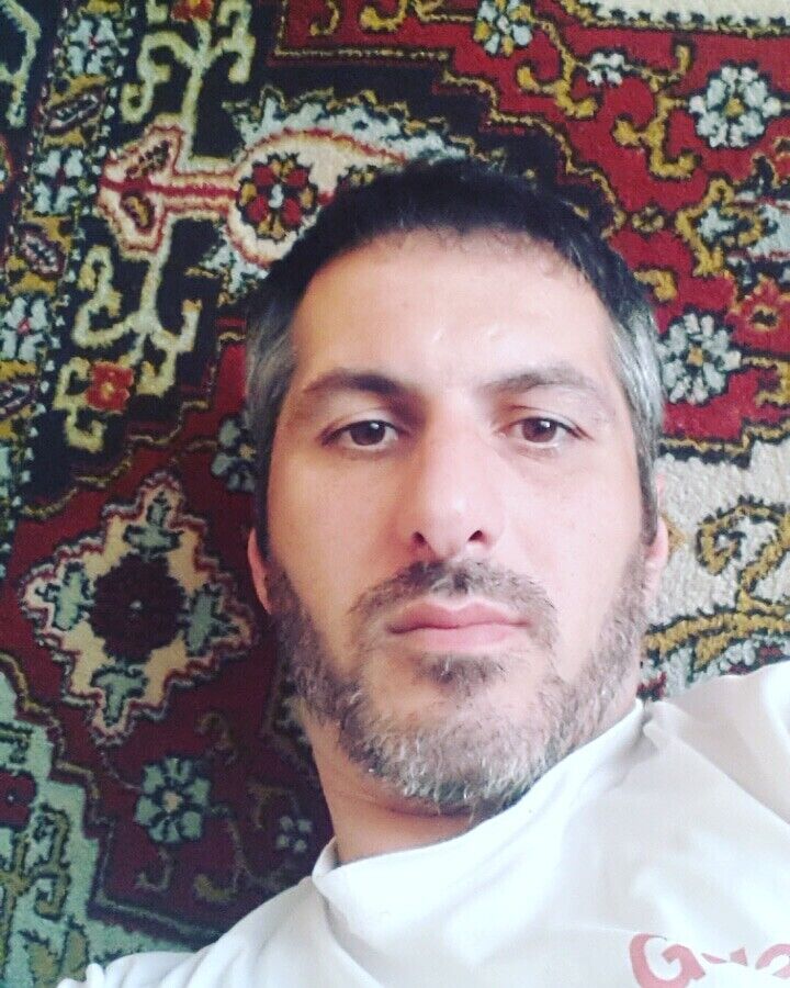  ,   AliSamir, 41 ,   c 