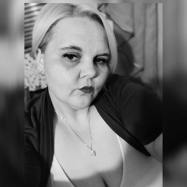 ���������� ���������, ���� ������� Not at home, 44 ����, ������������ ��� c�������� ���������