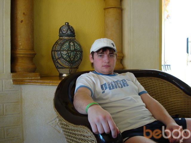  1127444  Yuriy, 40 ,    