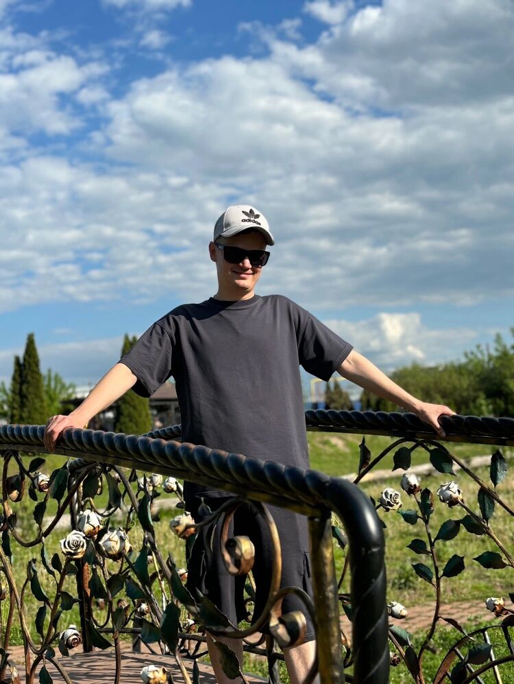  52164154  , 33 ,    -