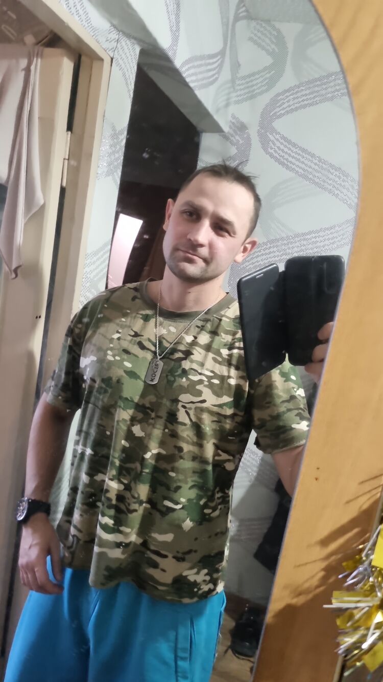  42100324  , 34 ,    