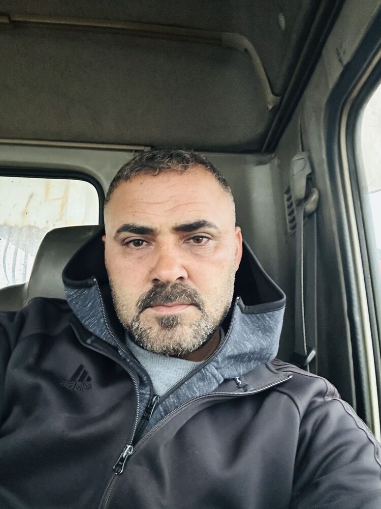  ,   Kadir, 39 ,   ,   