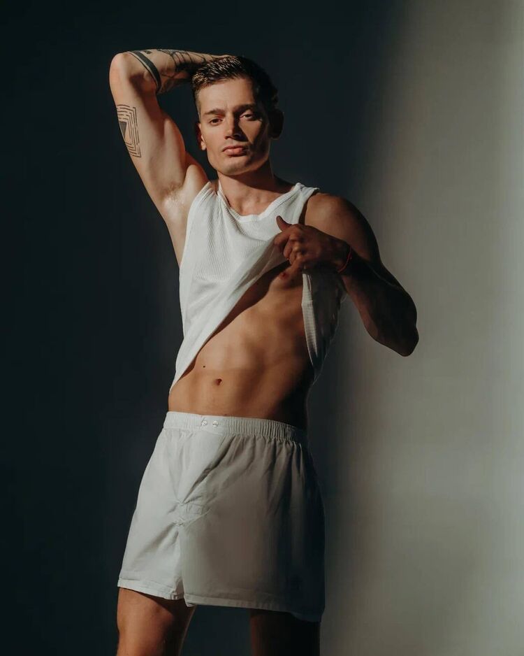 ���� 51485424 ������� �������, 32 ����, ���� ���������� � �����-����������