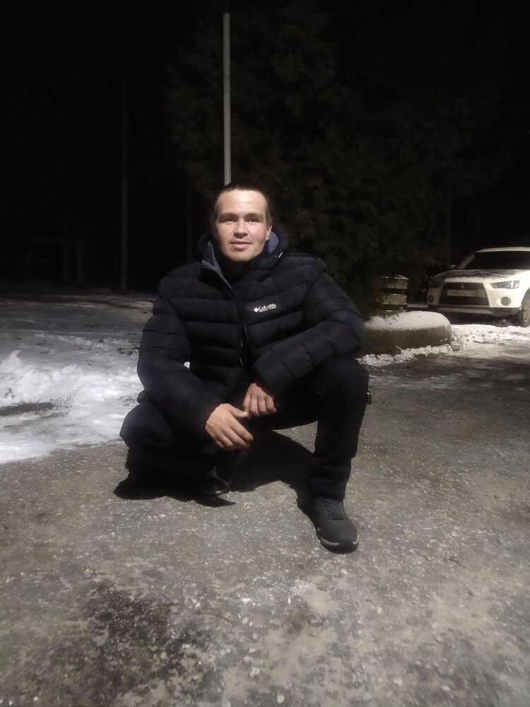  24686854  , 37 ,    