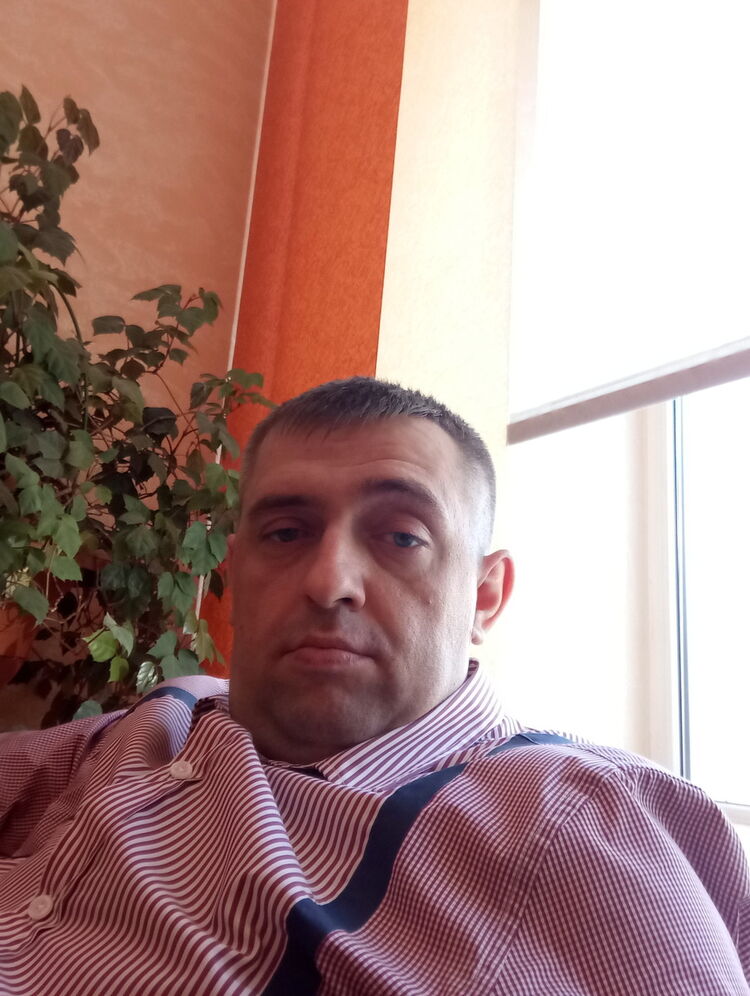  9531174  Ruslan, 45 ,    