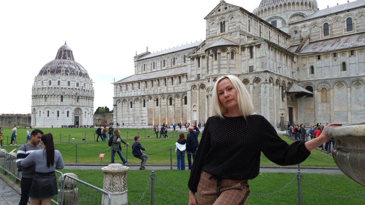  18565624  Larisa, 45 ,    