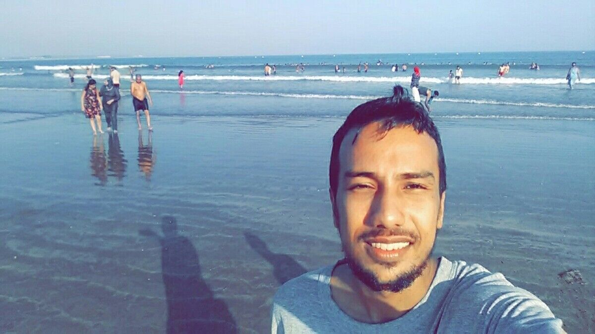  ,   Hamza haji, 28 ,   ,   , c 
