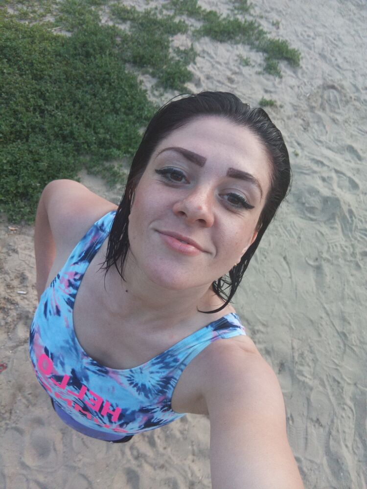  --,   Tina, 31 ,   ,   