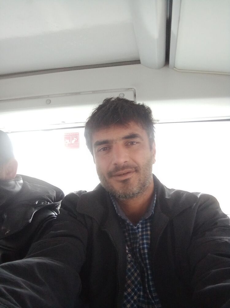  46797264  Ramil, 43 ,    