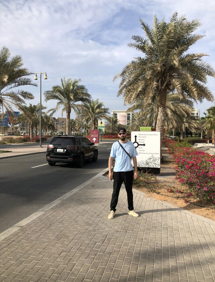  ,   Ali, 34 ,   ,   