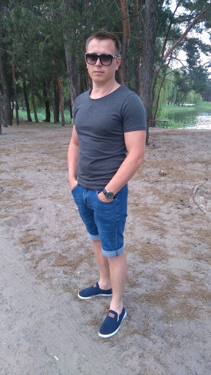  9743324  Alex, 39 ,     