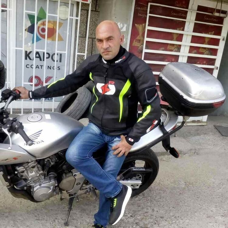  15031384  Nikola, 52 ,    Bansko