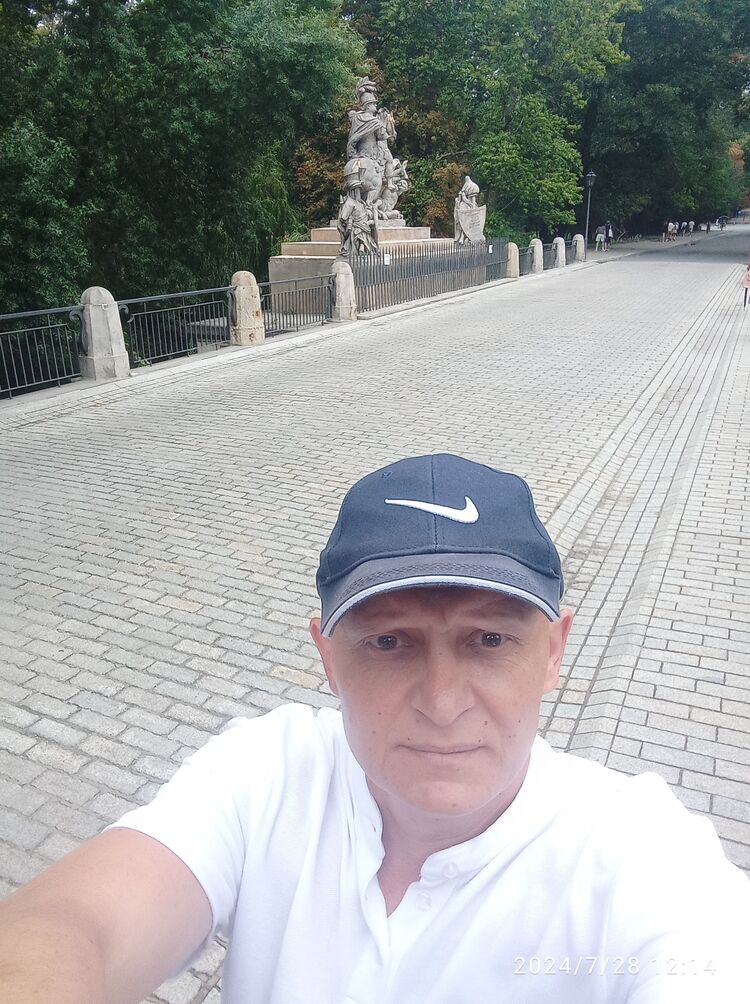  44999954  Fedor, 43 ,    