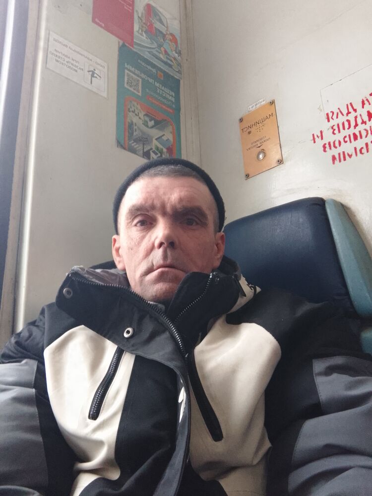  43057444  , 44 ,    