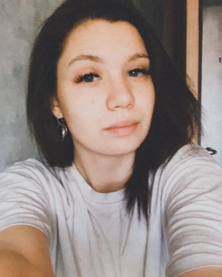  47479084  , 19 ,    