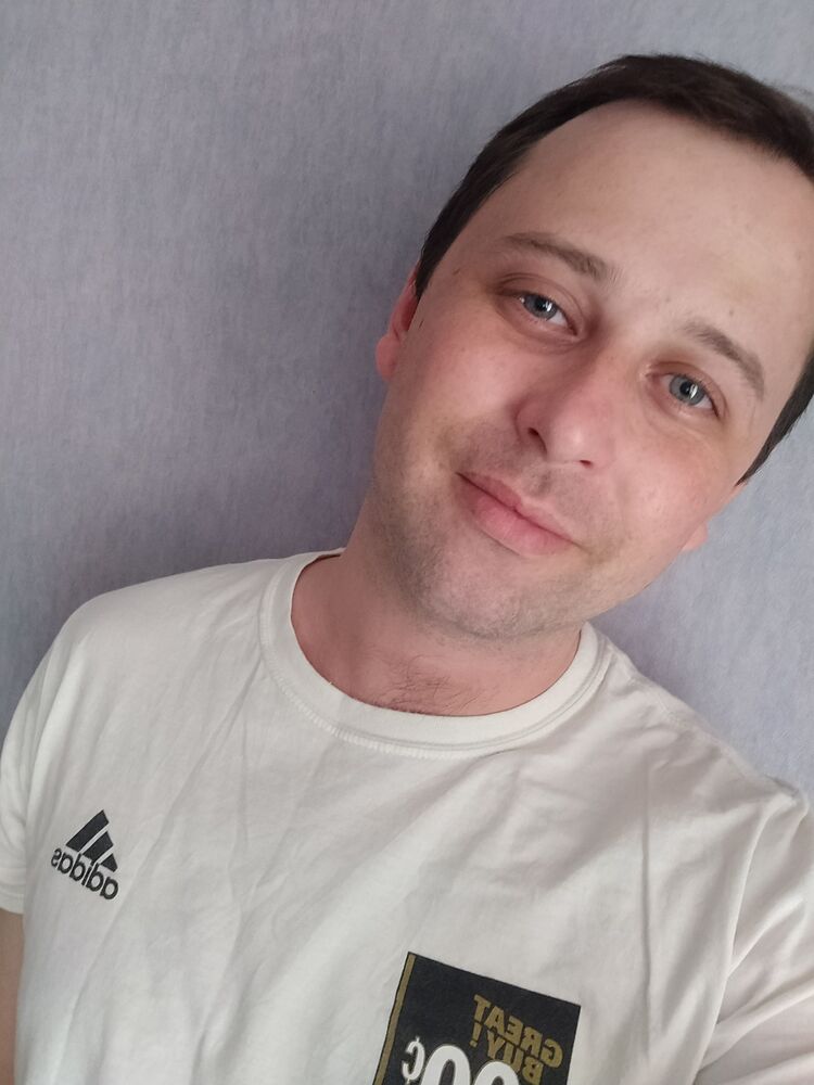  45721564  Ivan, 33 ,    