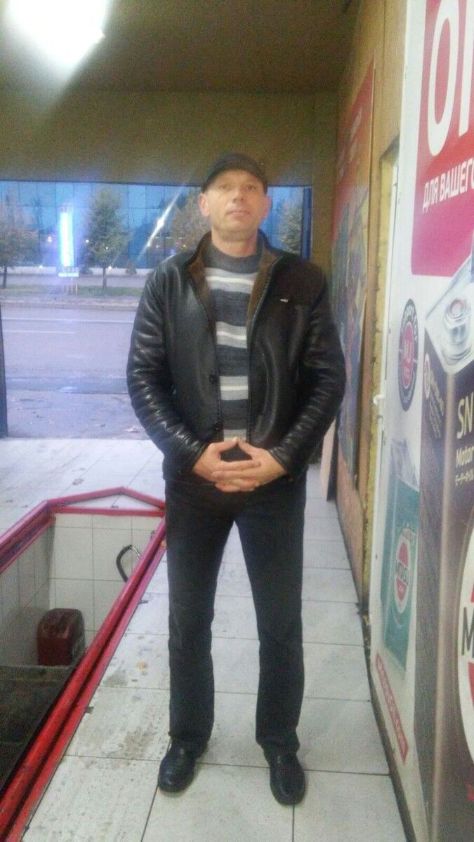  6739524  Sergei, 53 ,    