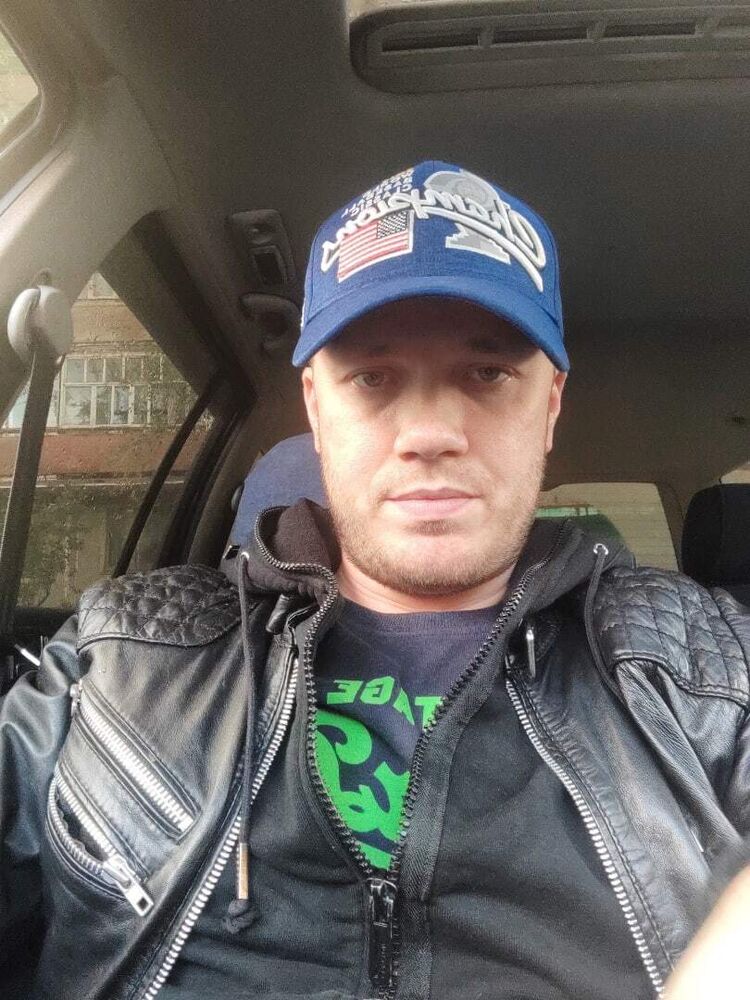  34490604  Alexander, 38 ,    