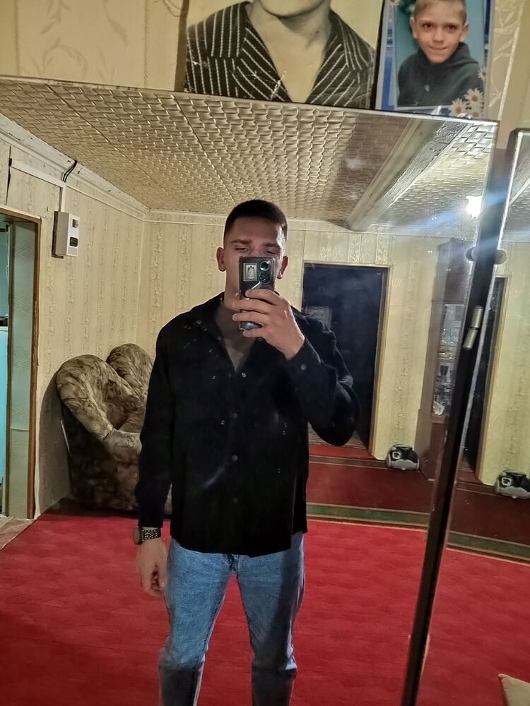  40912504  Alexey, 26 ,    