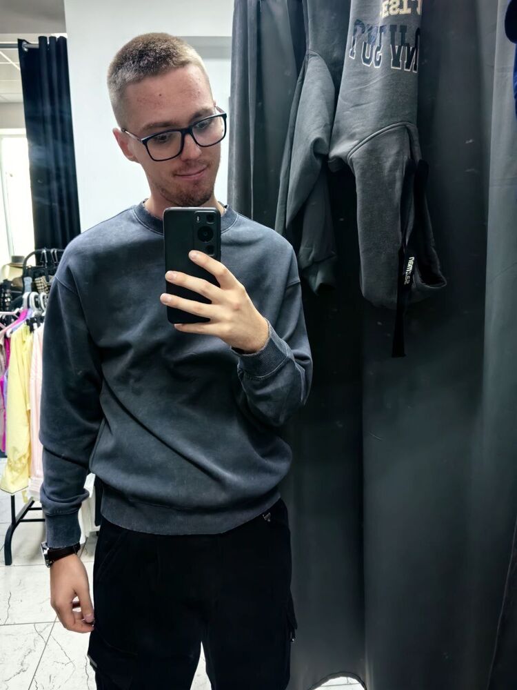  54088544  Alex, 25 ,    