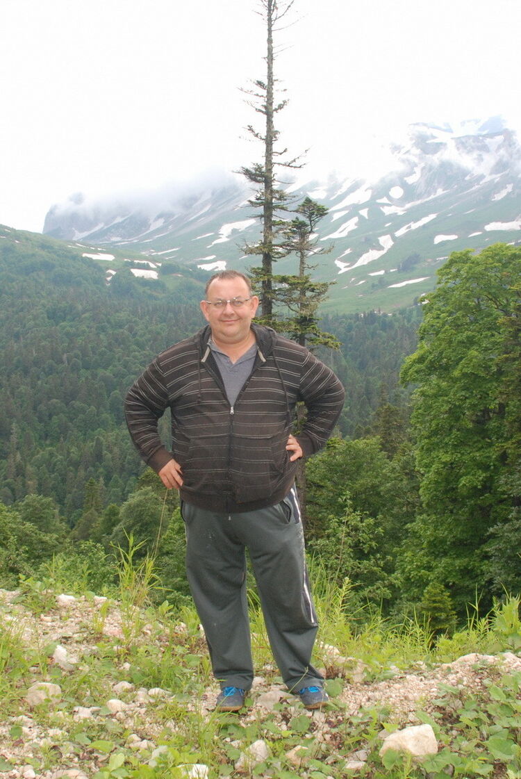  ,   Nik, 58 ,   
