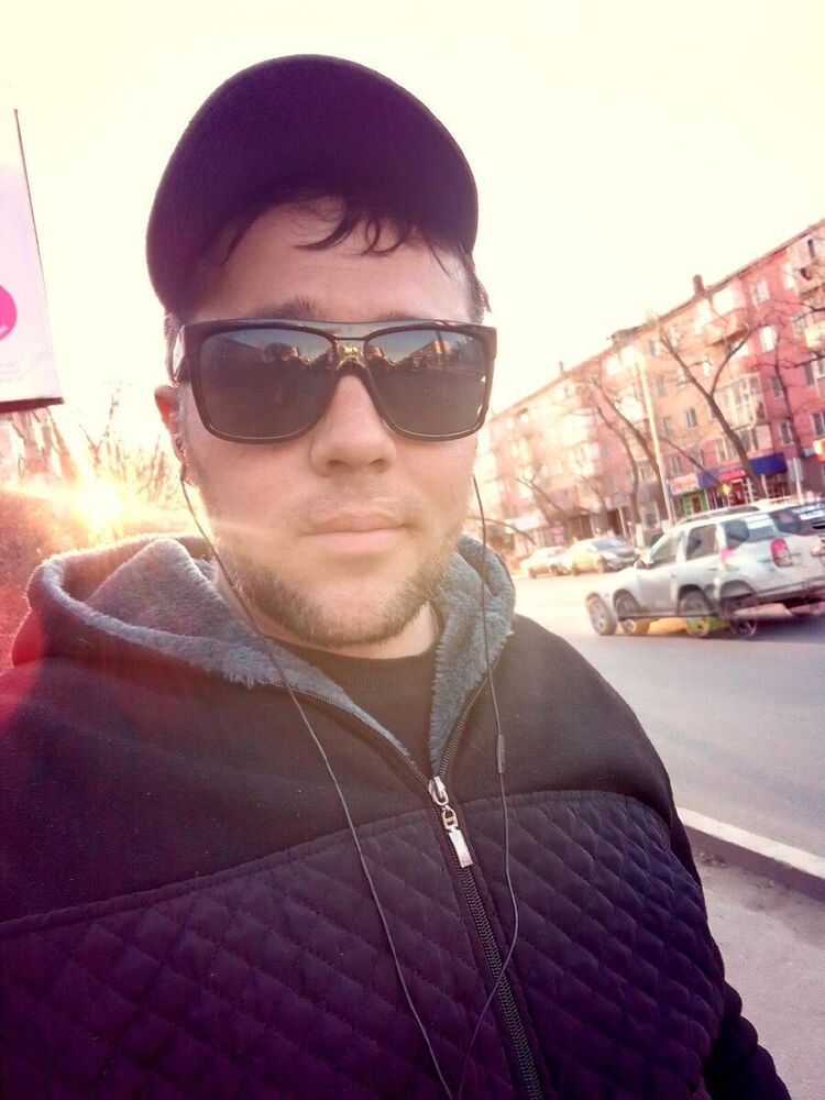  ,   Sergey, 31 ,   