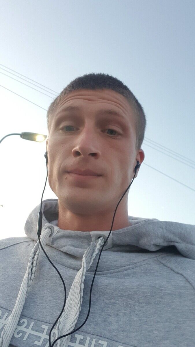  ,   Anton, 33 ,   ,   , 