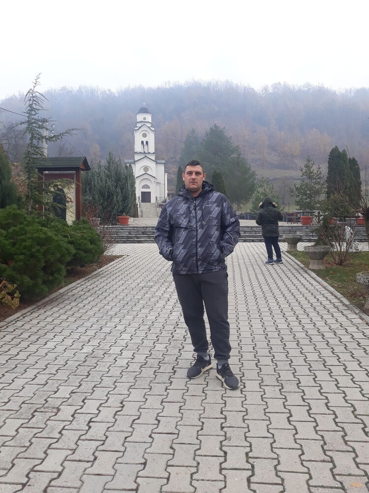  18845464  Dusan, 37 ,    Kraljevo