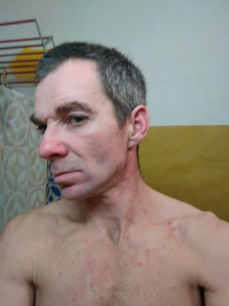  ,   Robert, 48 ,   