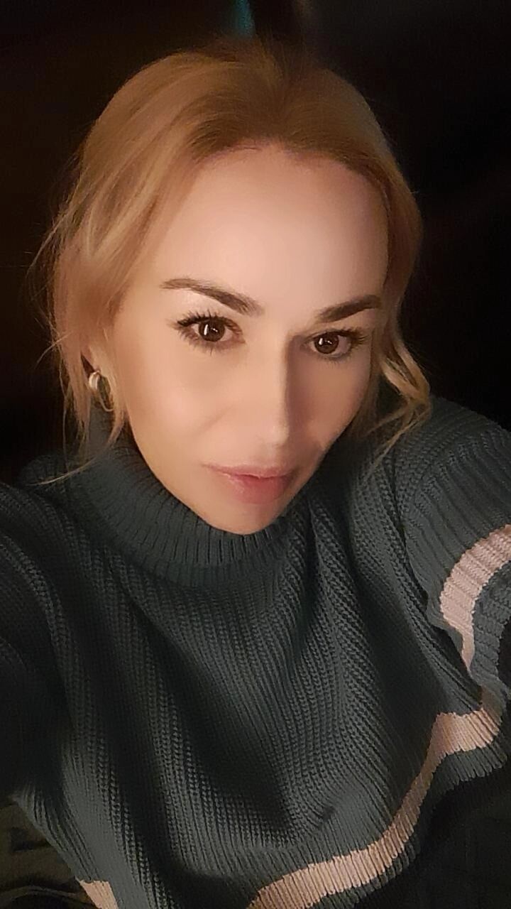  24975404  Kristina, 41 ,    