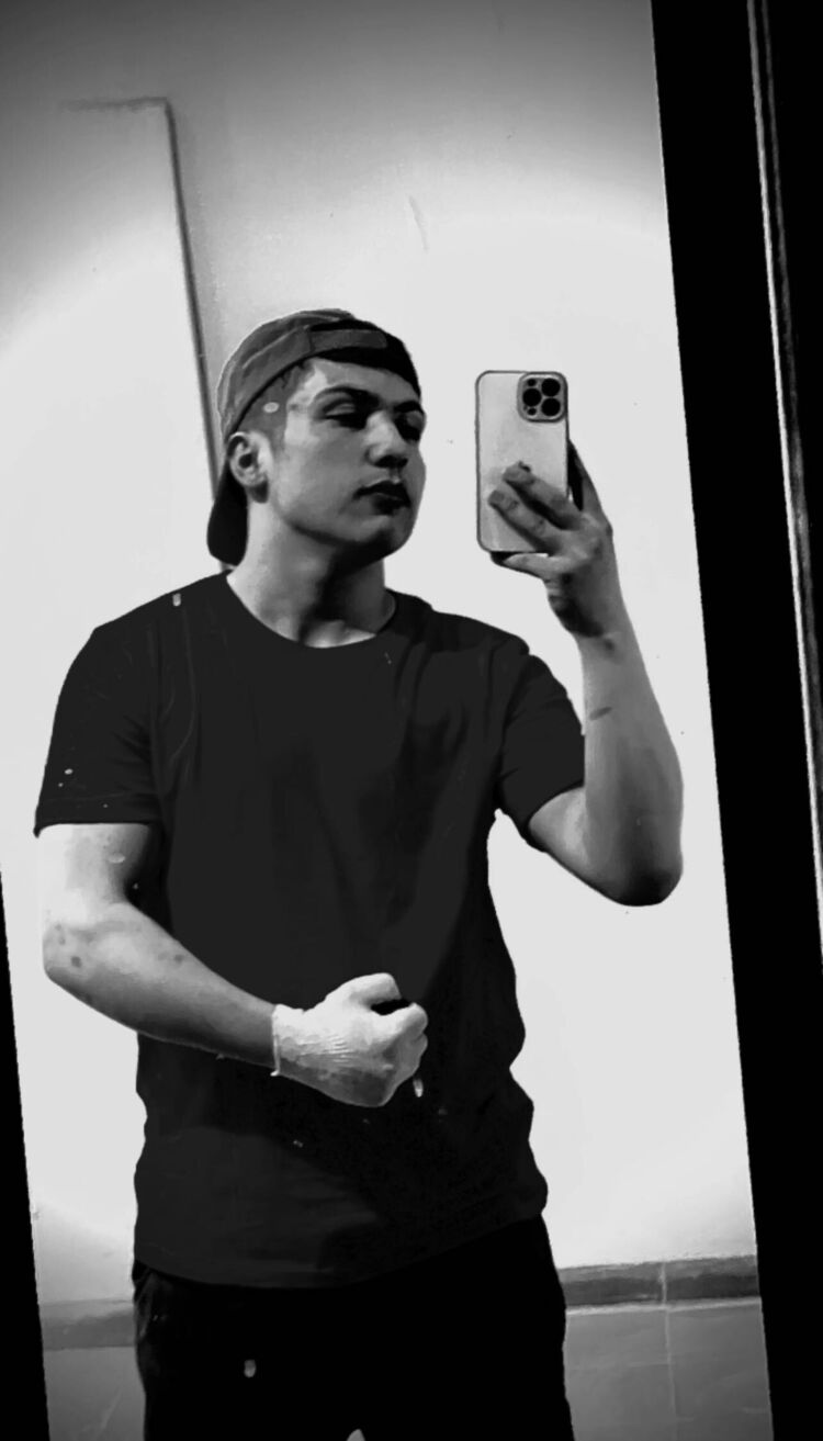  53233894  Salim, 19 ,    