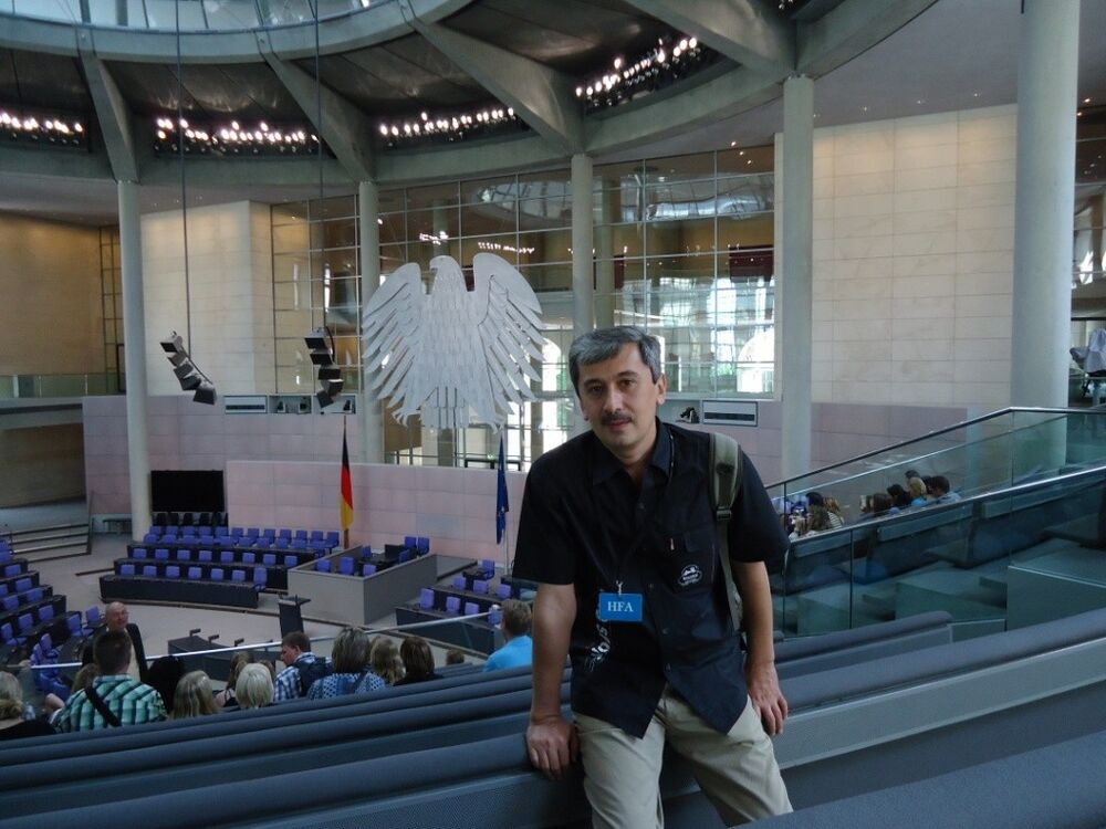  ,   Mansur, 54 ,   