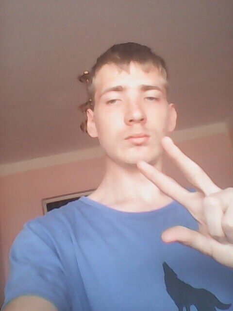  35738214  PloHish, 21 ,    